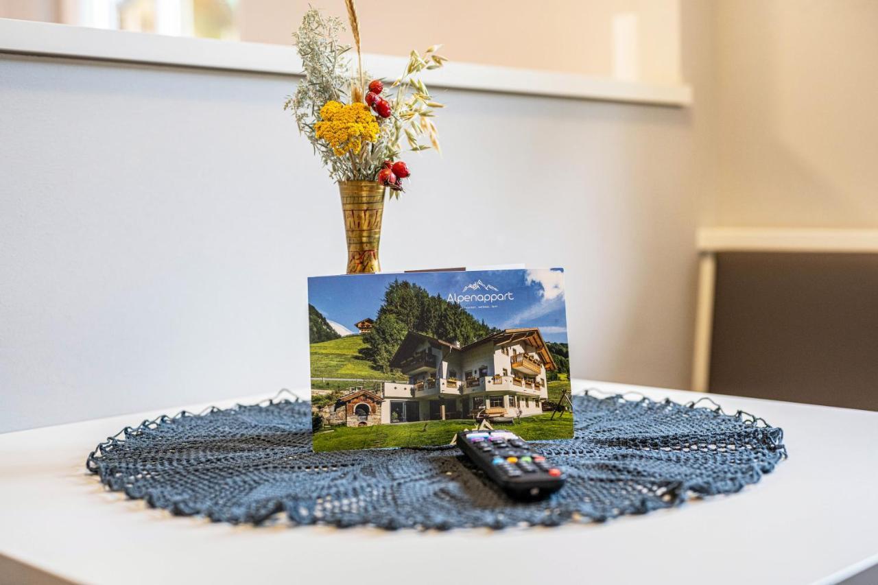 Alpen Living 1 Stock Klein Apartment Кадипиетра Екстериор снимка