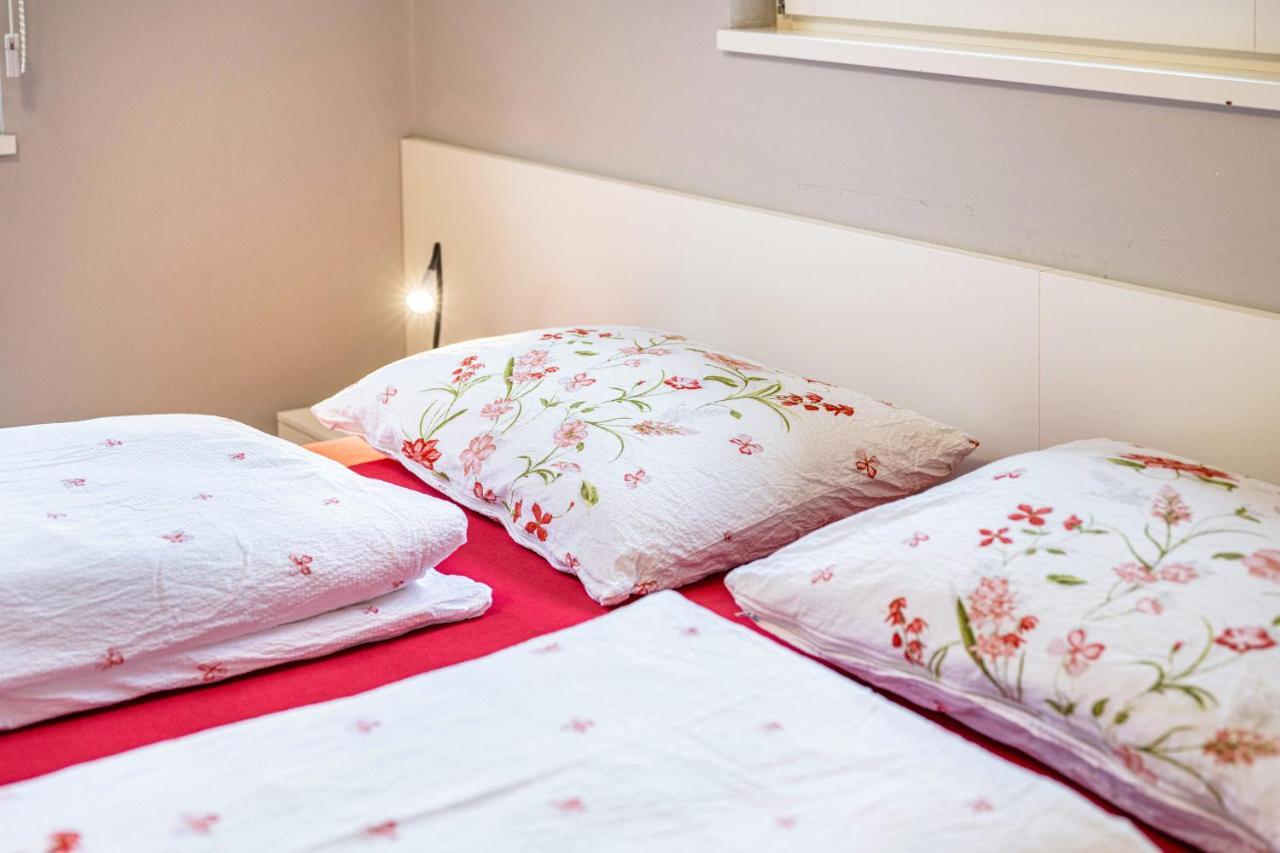 Alpen Living 1 Stock Klein Apartment Кадипиетра Екстериор снимка